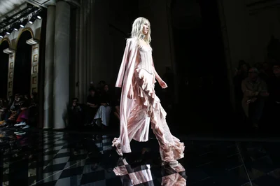 Look 9